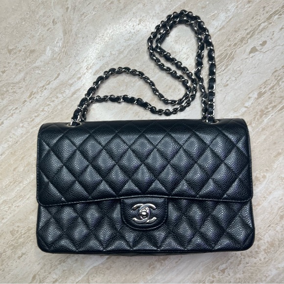 Chanel Classic Double Flap In Black Caviar SHW (2005-2006) - Picture 4 of 14